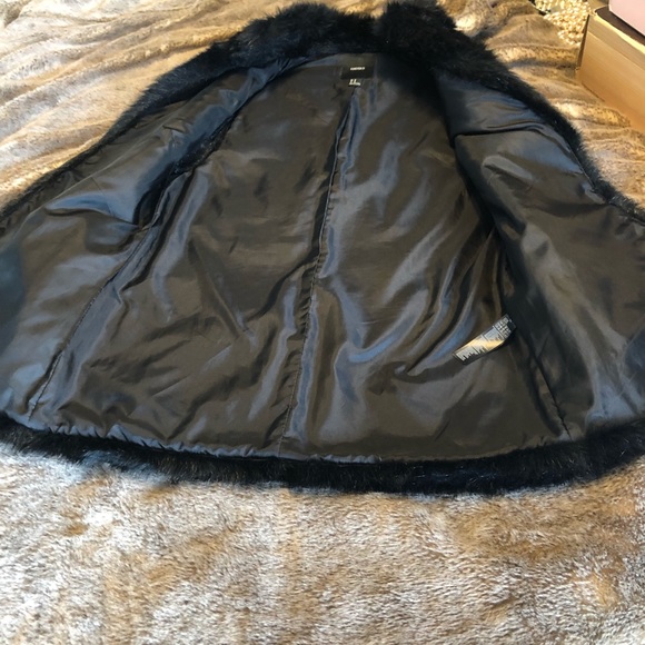 Faux Fur Forever 21 Vest - Picture 3 of 12